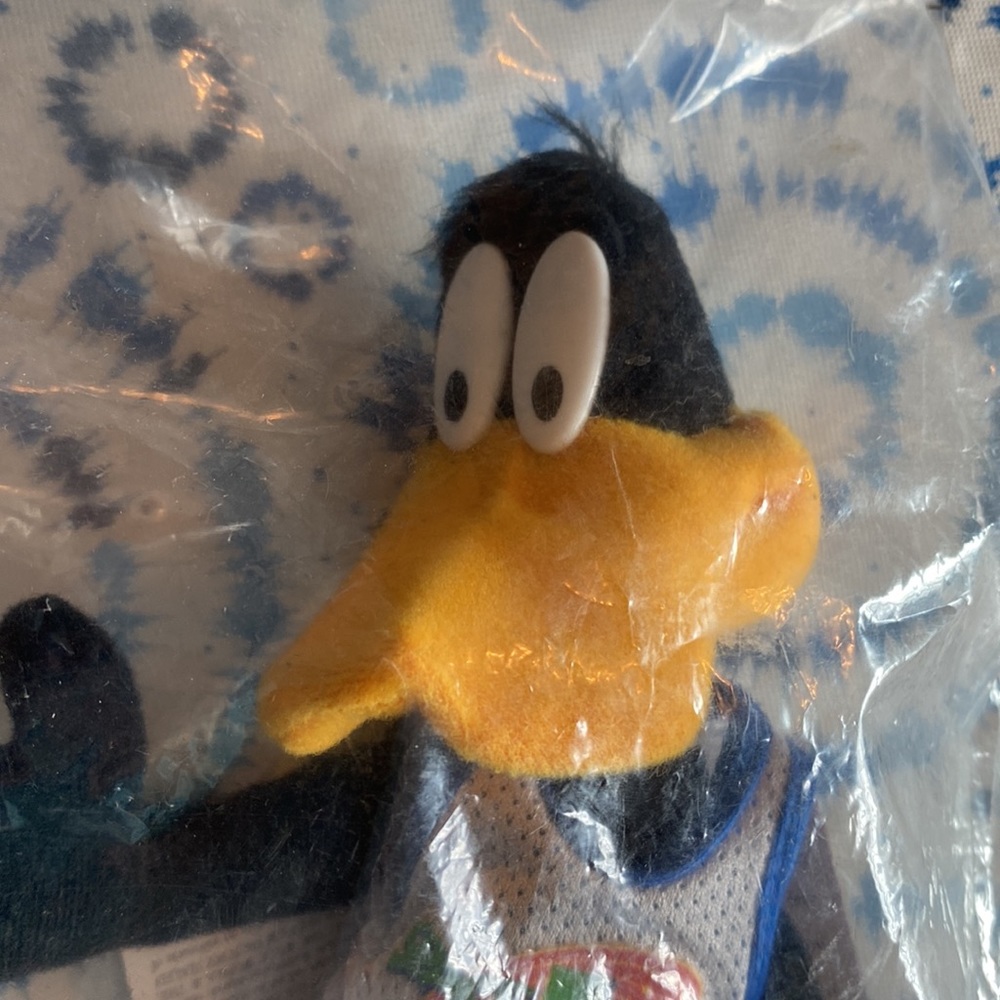 Space Jam Daffy Duck McDonald’s ‘90s Collectible Stuffed Toy NIP - Picture 4 of 5